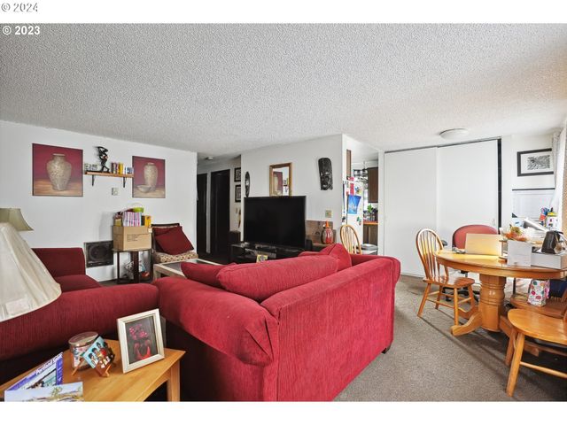 9630 Se FOSTER Rd, Portland, OR 97266