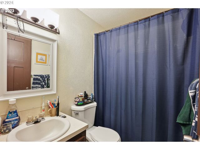 9630 Se FOSTER Rd, Portland, OR 97266