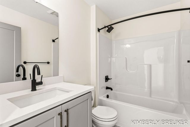 11767 Everett Avenue, Allendale, MI 49401