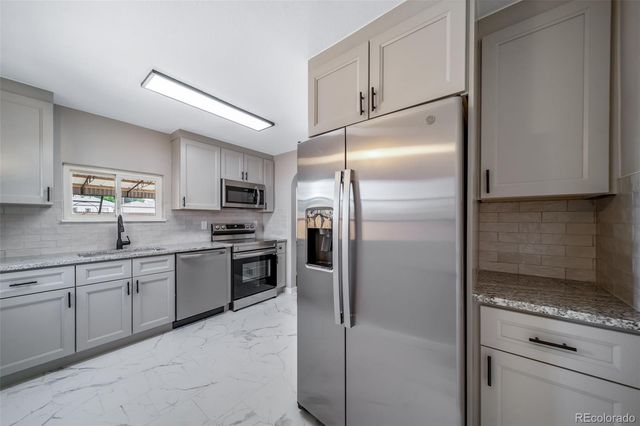1350 Ironton Street, Aurora, CO 80010