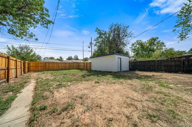 1350 Ironton Street, Aurora, CO 80010