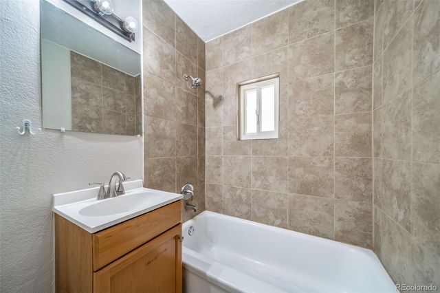 1350 Ironton Street, Aurora, CO 80010