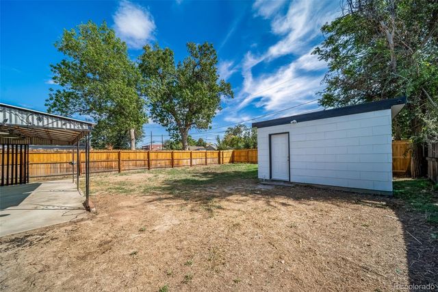 1350 Ironton Street, Aurora, CO 80010