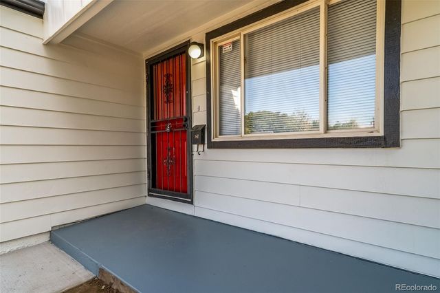 1350 Ironton Street, Aurora, CO 80010