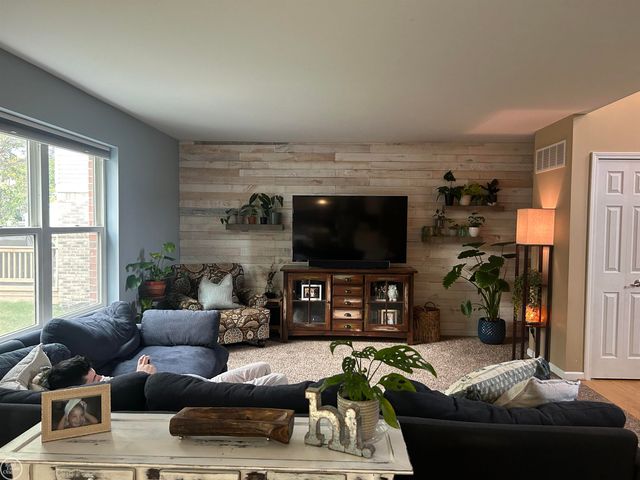 24923 Rita Street, Saint Clair Shores, MI 48080