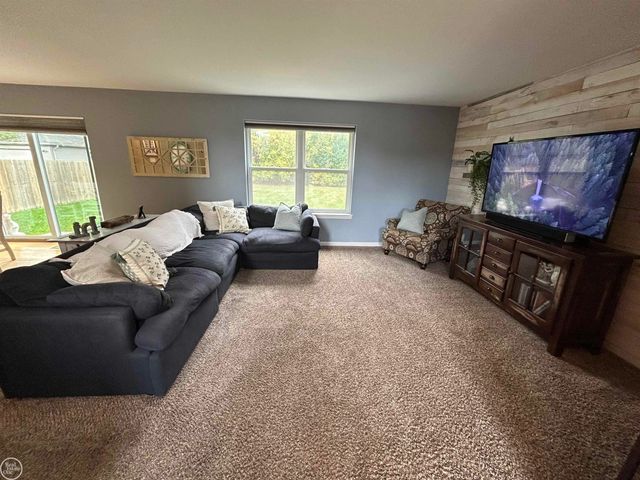 24923 Rita Street, Saint Clair Shores, MI 48080