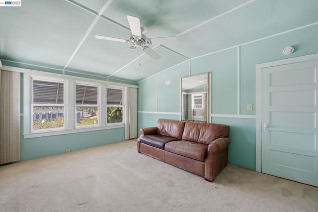 1412 30Th St, San Diego, CA 92102
