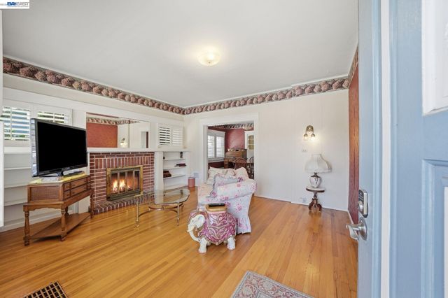 1412 30Th St, San Diego, CA 92102