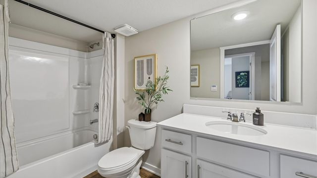 3307 Artesian Road, Marion, IA 52302
