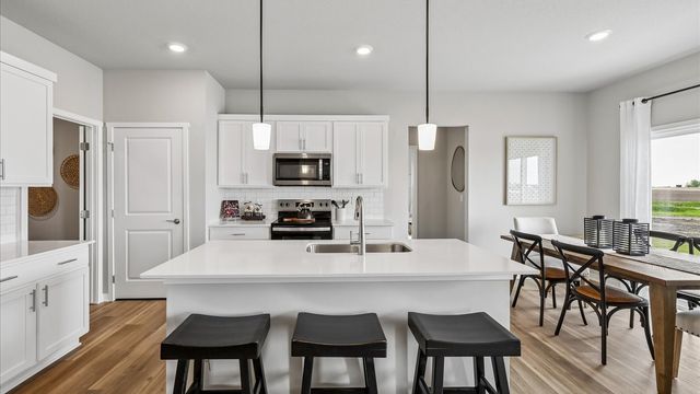 3307 Artesian Road, Marion, IA 52302