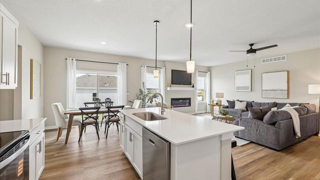 3307 Artesian Road, Marion, IA 52302