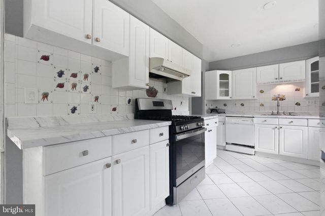 3805 OLIVER AVE, Annandale, VA 22003