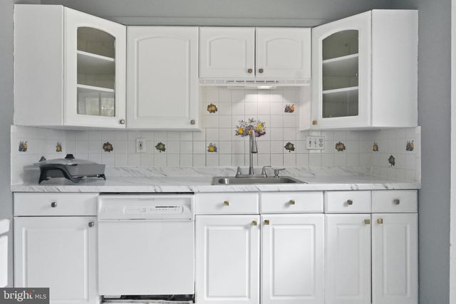 3805 OLIVER AVE, Annandale, VA 22003