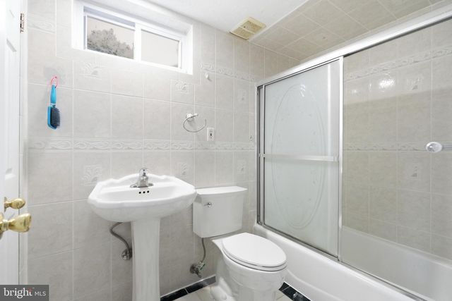 3805 OLIVER AVE, Annandale, VA 22003