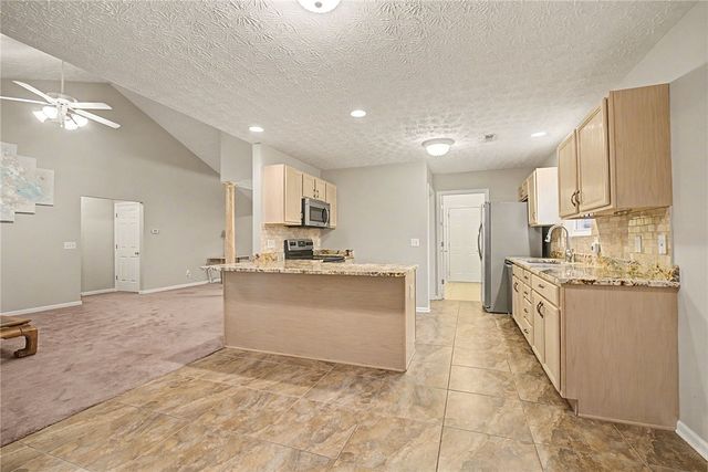 9360 Sawgrass Drive, Miamisburg, OH 45342