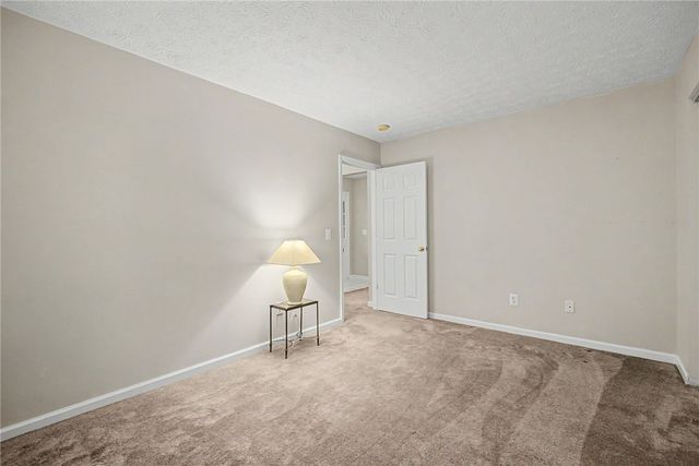 9360 Sawgrass Drive, Miamisburg, OH 45342