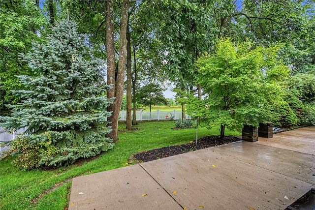 9360 Sawgrass Drive, Miamisburg, OH 45342
