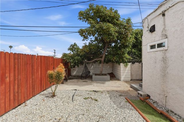 3101 W 60th, Los Angeles, CA 90043