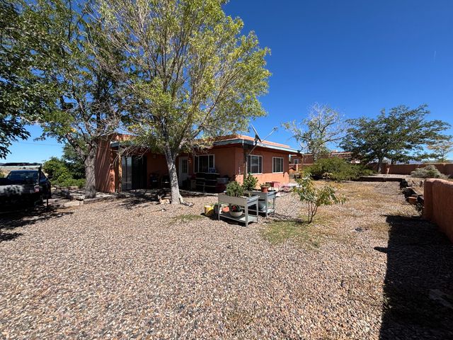 25 JENNIFER Street, Belen, NM 87002
