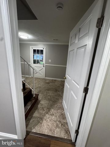 6831 NASHVILLE RD, Lanham, MD 20706