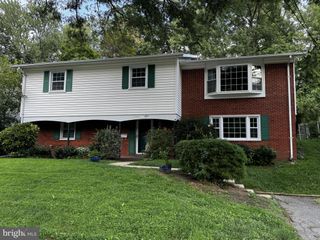 6831 NASHVILLE RD, Lanham, MD 20706