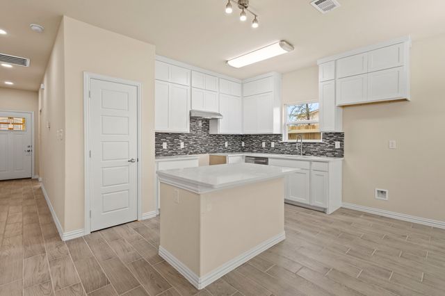 2959 Simpson Stuart Road, Dallas, TX 75241