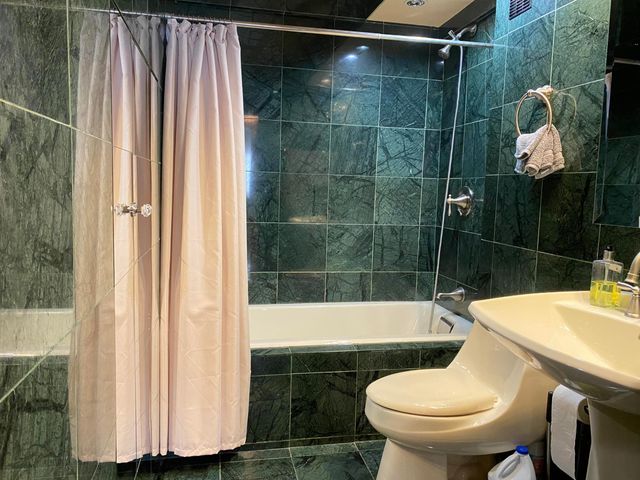 400 Kings Point Drive 1423, Sunny Isles Beach, FL 33160