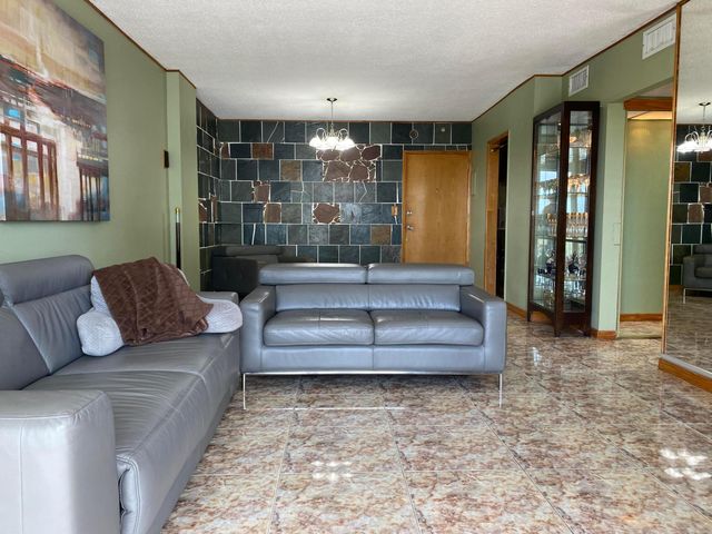 400 Kings Point Drive 1423, Sunny Isles Beach, FL 33160