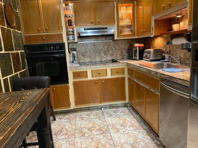 400 Kings Point Drive 1423, Sunny Isles Beach, FL 33160