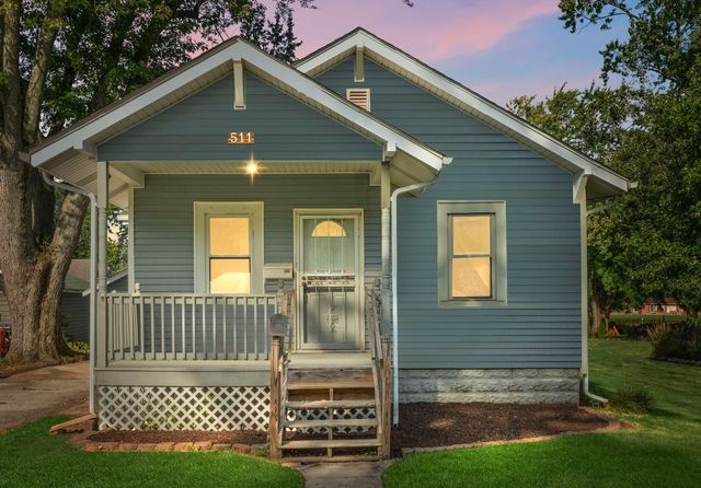 511 N West Street, Crown Point, IN 46307