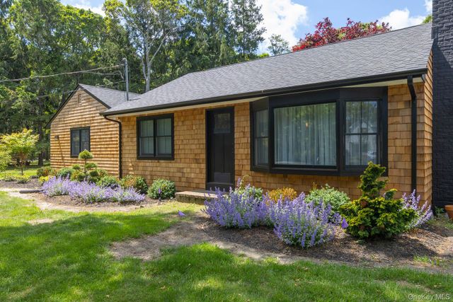 19 Groveland Avenue, East Quogue, NY 11942