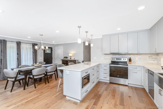 19 Groveland Avenue, East Quogue, NY 11942