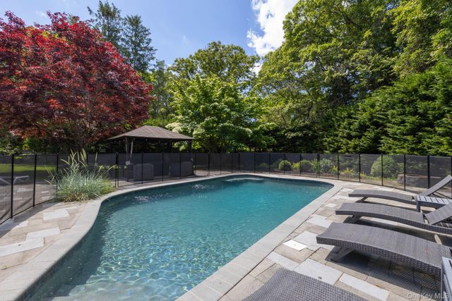 19 Groveland Avenue, East Quogue, NY 11942