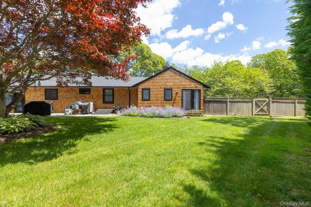 19 Groveland Avenue, East Quogue, NY 11942