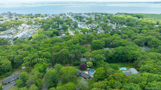 19 Groveland Avenue, East Quogue, NY 11942