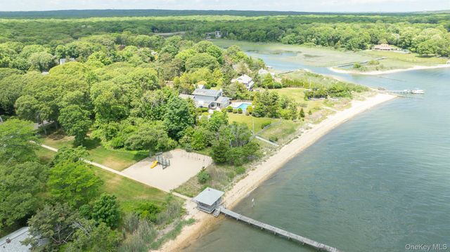 19 Groveland Avenue, East Quogue, NY 11942