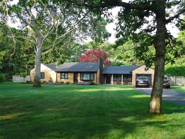 19 Groveland Avenue, East Quogue, NY 11942
