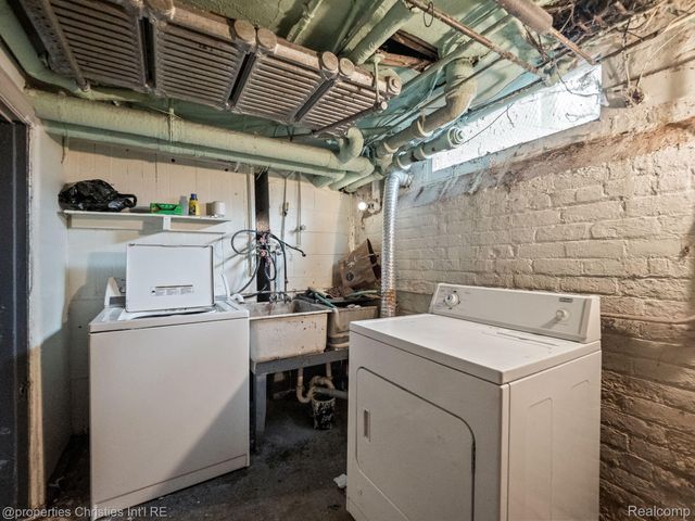485 E GRAND Boulevard, Detroit, MI 48207