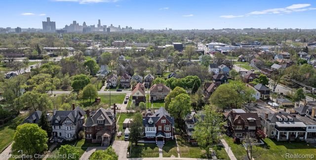 485 E GRAND Boulevard, Detroit, MI 48207