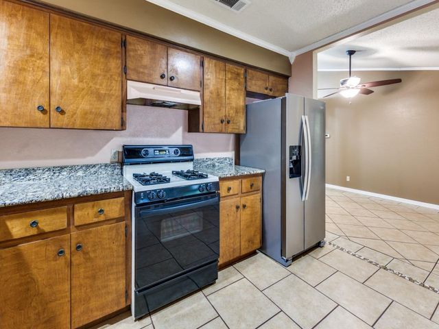 817 Glen Oak DR, Austin, TX 78745