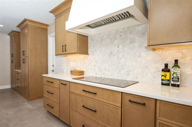 280 W SPRING LAKE DRIVE, Altamonte Springs, FL 32714