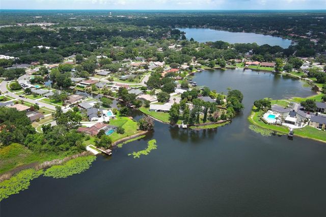 280 W SPRING LAKE DRIVE, Altamonte Springs, FL 32714