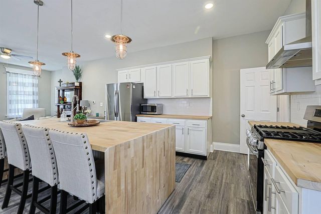 824 Oak Street, Ludlow, KY 41016