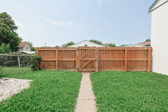 824 Oak Street, Ludlow, KY 41016