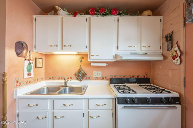 444 S Paseo Quinta Apt D, Green Valley, AZ 85614