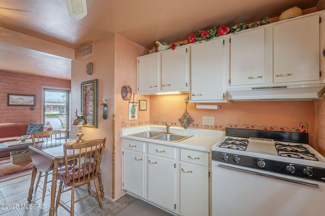 444 S Paseo Quinta Apt D, Green Valley, AZ 85614