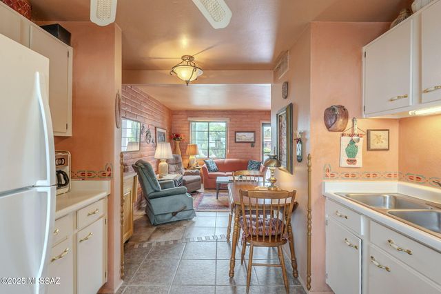 444 S Paseo Quinta Apt D, Green Valley, AZ 85614