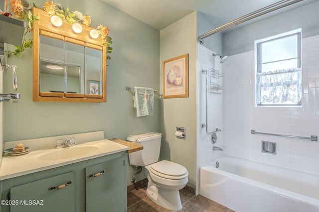 444 S Paseo Quinta Apt D, Green Valley, AZ 85614