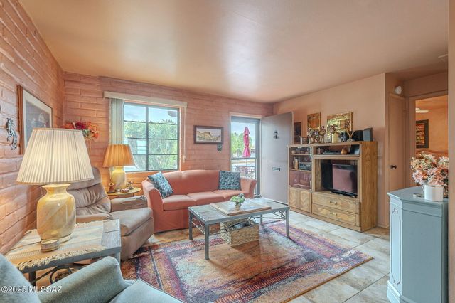 444 S Paseo Quinta Apt D, Green Valley, AZ 85614