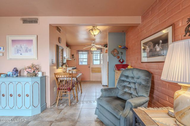 444 S Paseo Quinta Apt D, Green Valley, AZ 85614